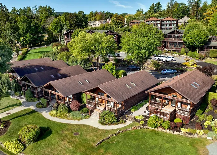 The Lodges At Cresthaven Lake George