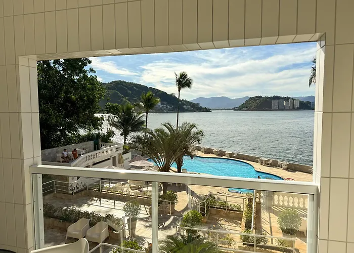 Ilha Porchat Hotel