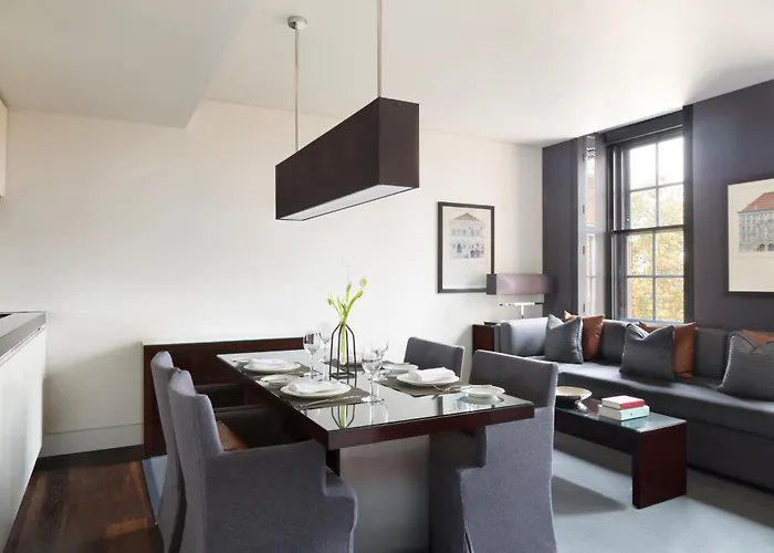 Grosvenor House Suites