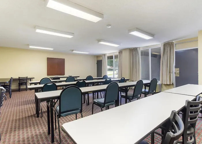 Econo Lodge Gallatin - Metro Nashville