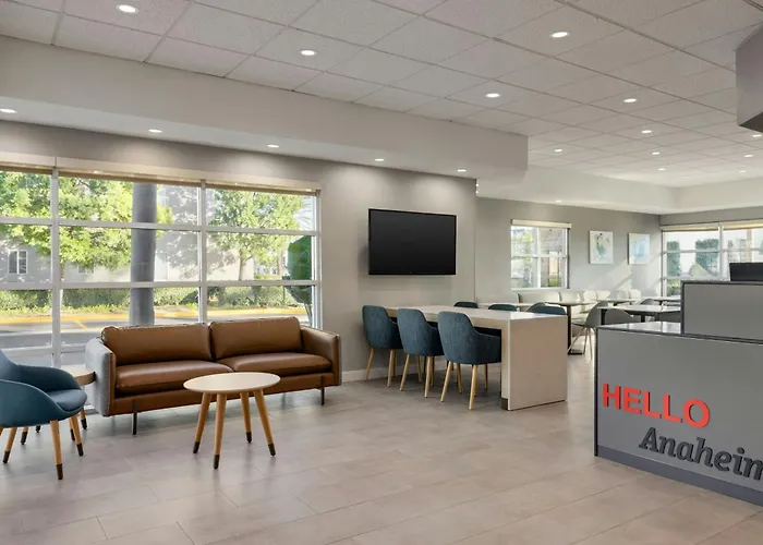 Towneplace Suites By Marriott Anaheim Maingate Near Angel Stadium
