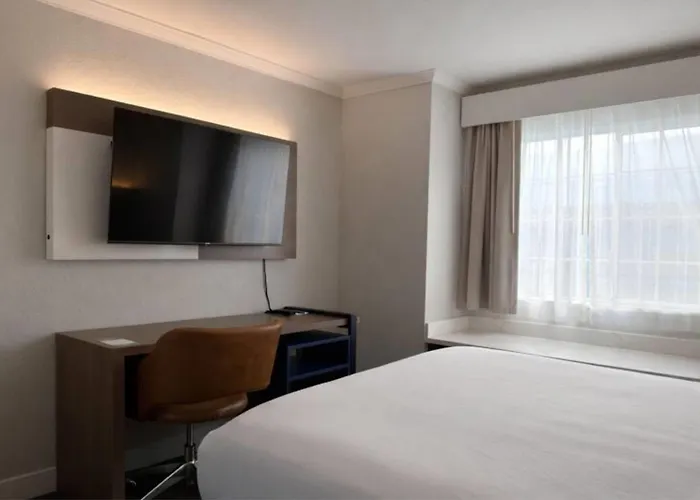 Quality Inn & Suites Santa Rosa South