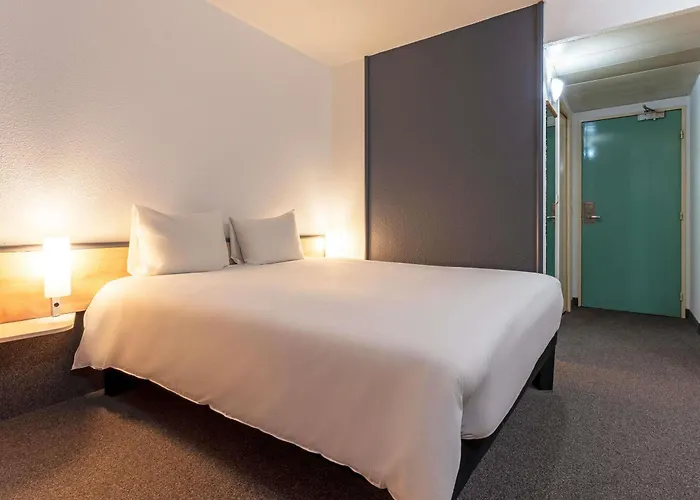 Ibis Paris Pantin Eglise
