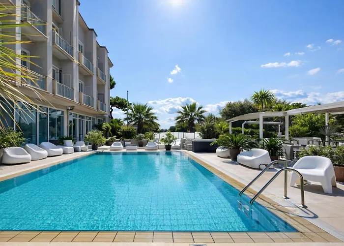 Hotel Liberty Beach - Parking&Beach included Riccione