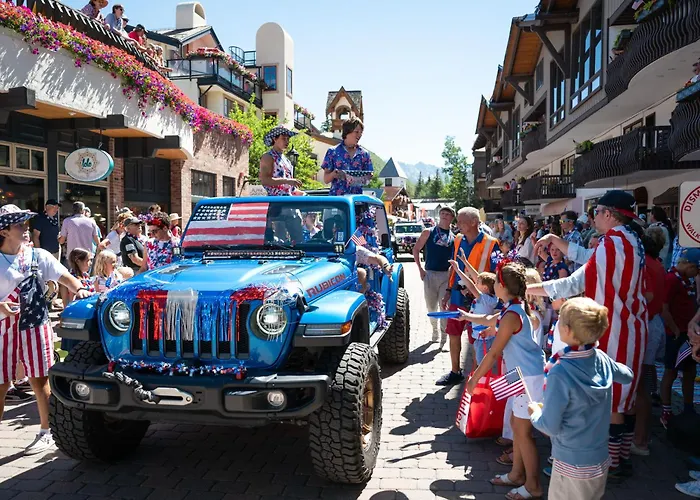 Montaneros In Vail Hotel