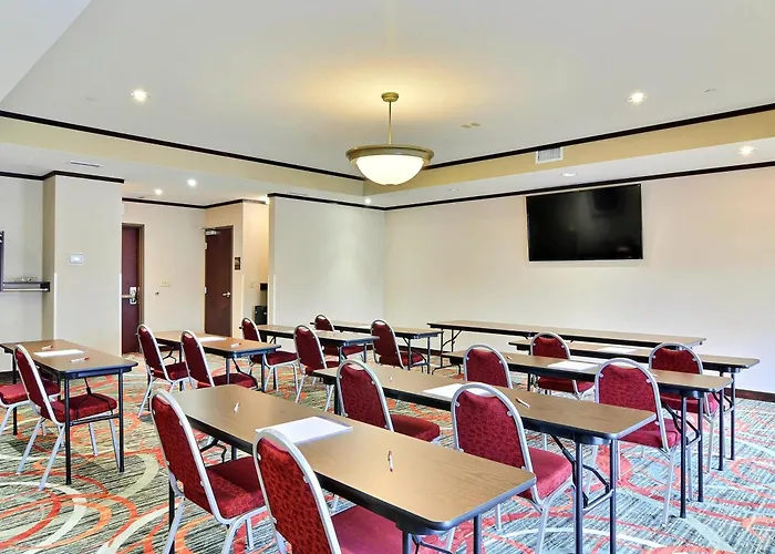 Comfort Suites Uniontown