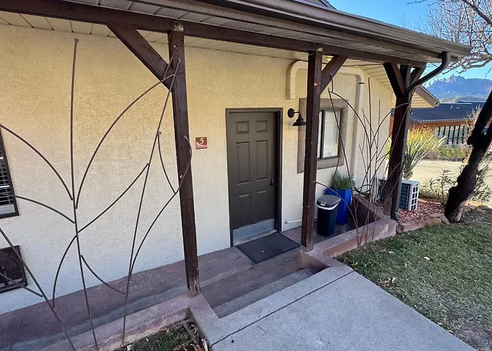 Red Rock Inn Cottages Springdale