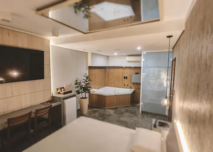 Paris Motel Matão