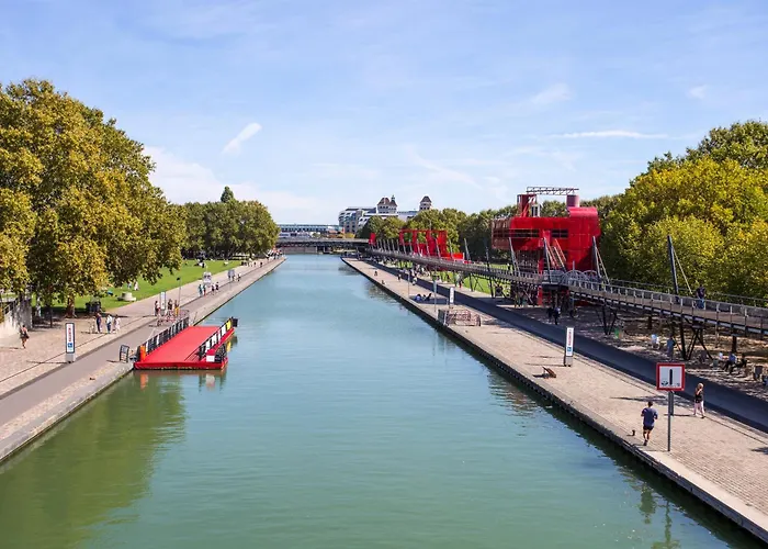 Art Hotel Paris Est Pantin
