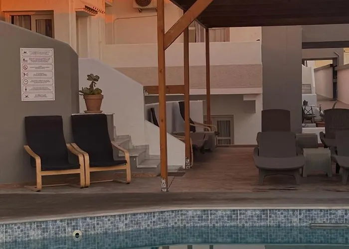 Hotels in Kokkini Hani