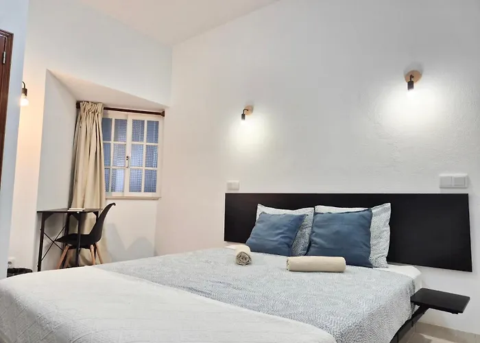 The Central Guesthouse Faro