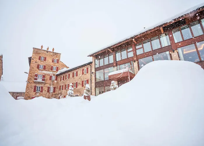 Font-Romeu-Odeillo-Via Hotels