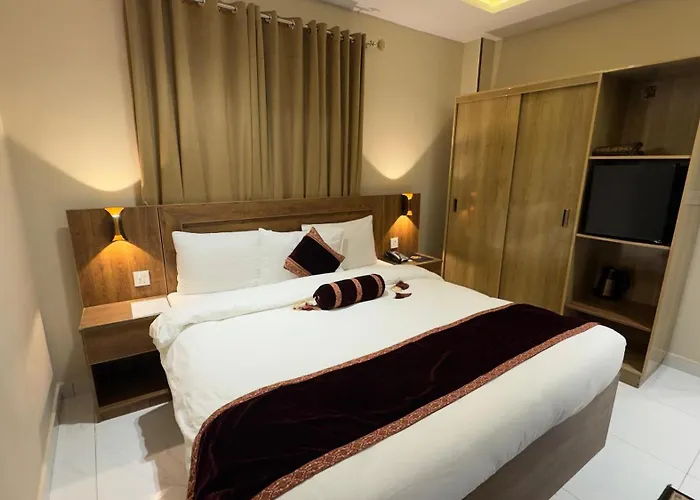 Marigold Hotel Sialkot