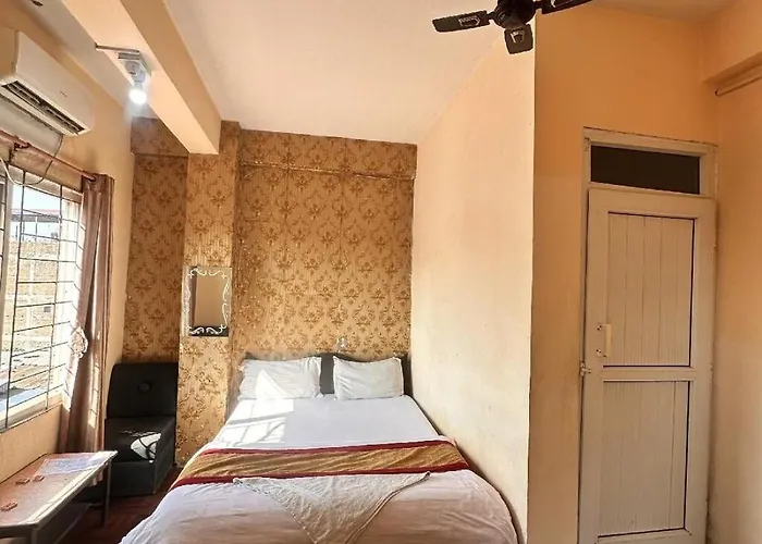 Hotel Opera Deluxe