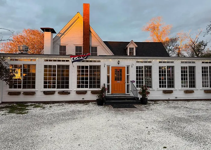 The Copper Swan Hotel Wellfleet
