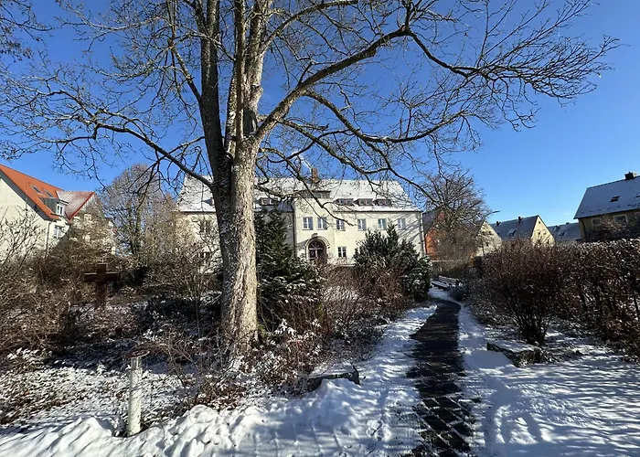 Hotels in Neuendettelsau