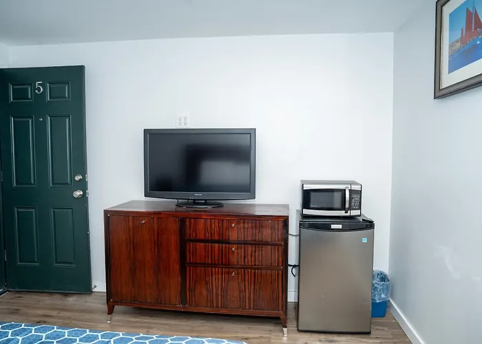 Douglassville Hotels