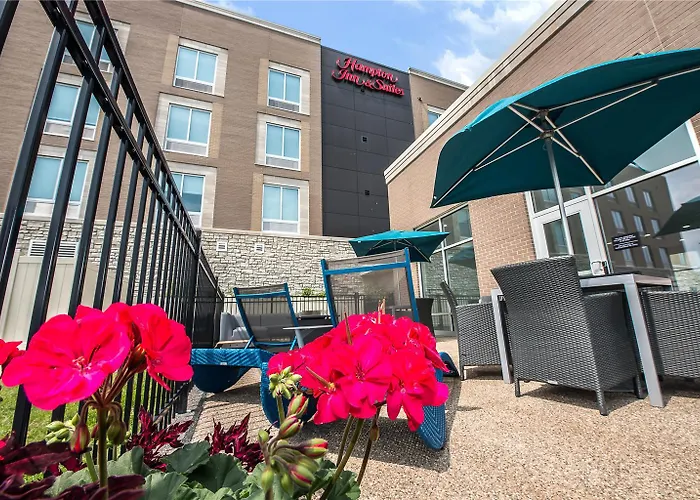 Howell Hotels
