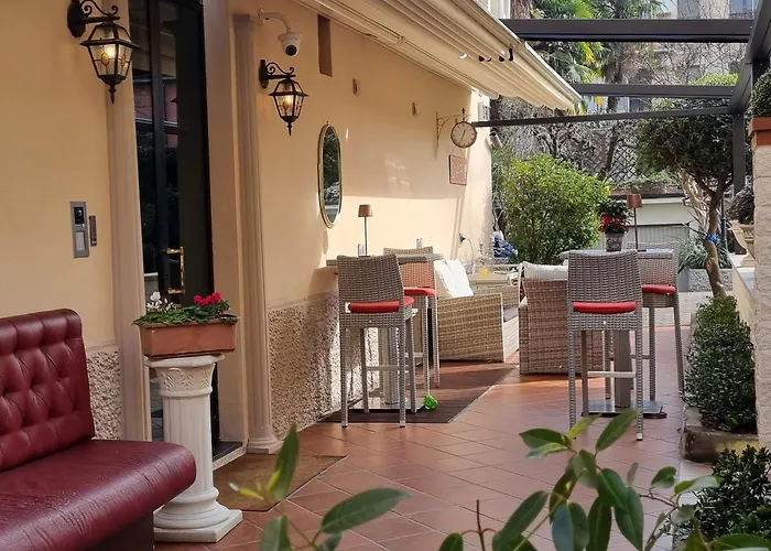 Hotel Charly Milão