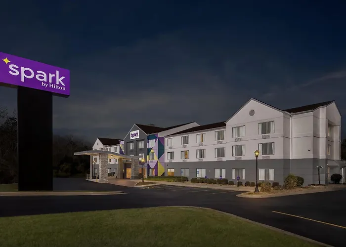 Spark By Hilton Macon North