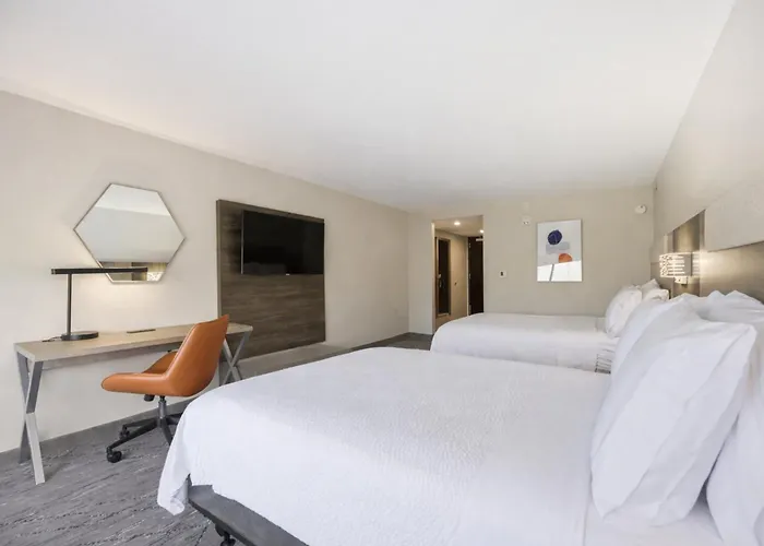 Holiday Inn Express & Suites Raleigh West - Lenovo Center By Ihg