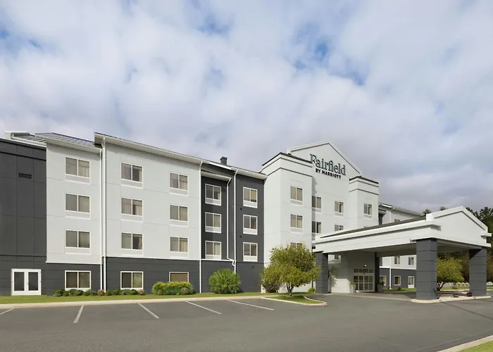 Fairfield Inn & Suites Lake City