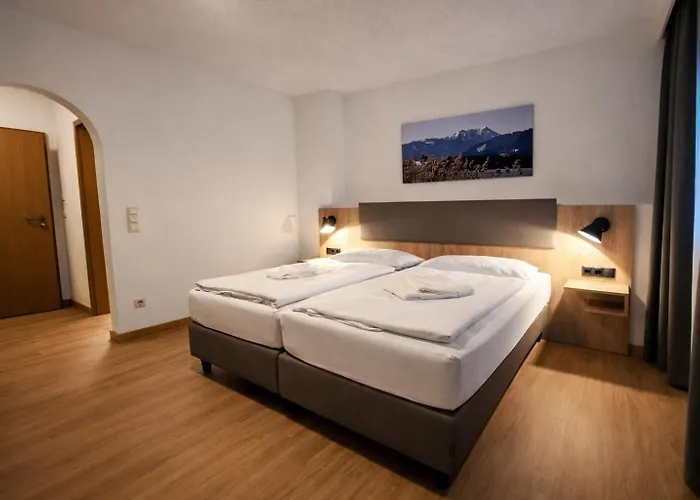 Hotels in Weyarn