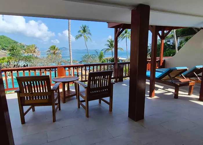 Crystal Bay Yacht Club Beach Resort Lamai Beach 