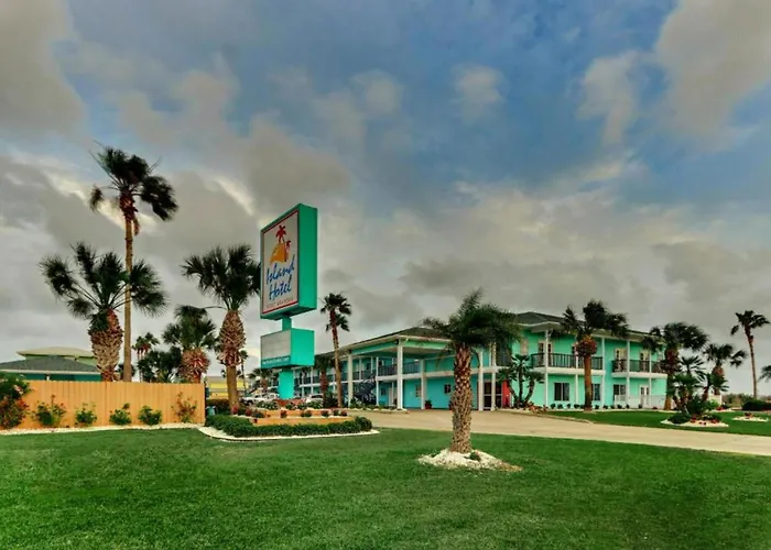 The Island Hotel Near Beach Port Aransas