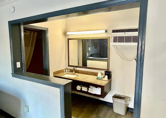 Budget Inn Conway