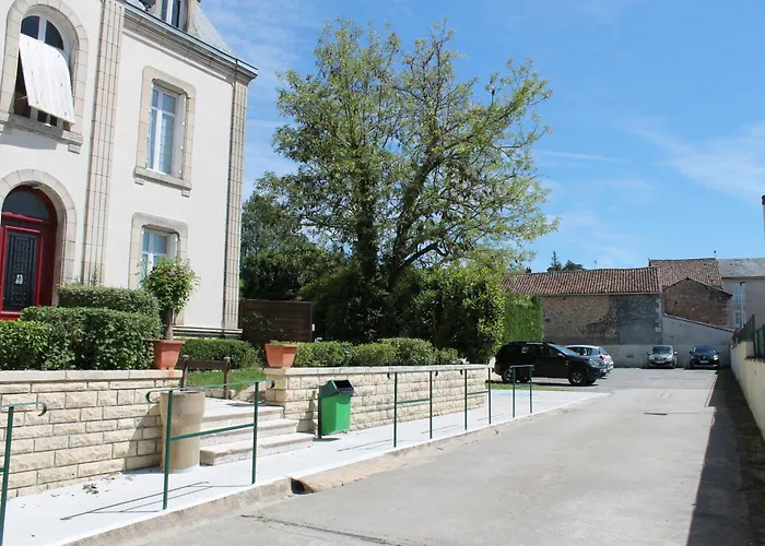 Logis Hôtel Beauséjour