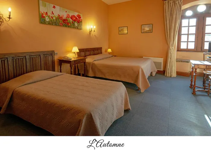 Perouges Hotels