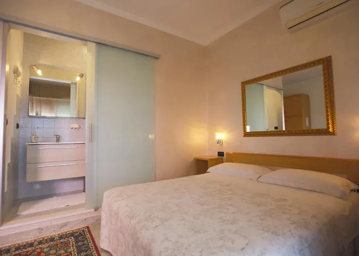 Casa Ginev Room & Apartments Bardolino