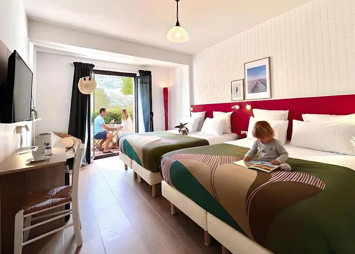 La Palud-sur-Verdon Hotels