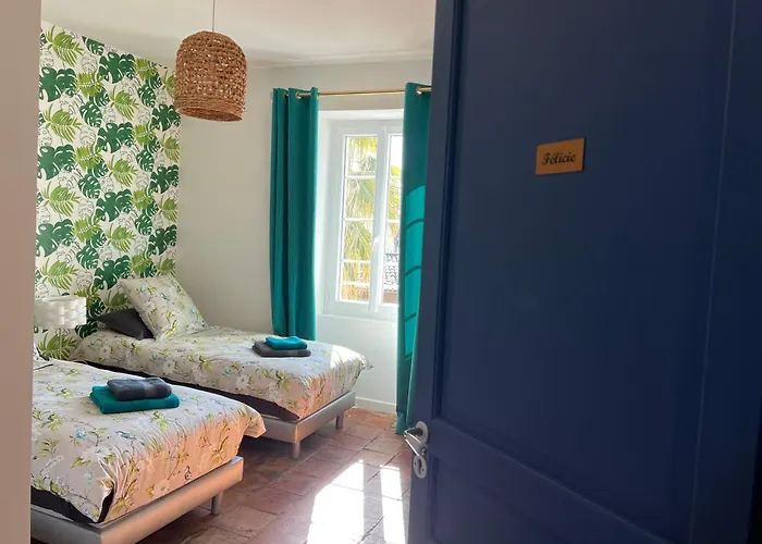 Effets Personnels Hotel Orange 