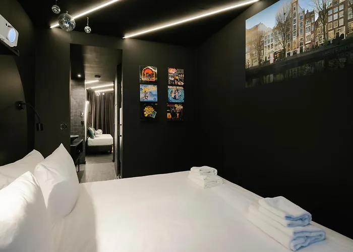 Mr. Monkey Amsterdam Hotel