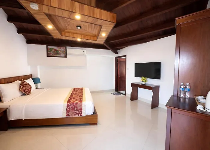 Threeway Riverside Villa