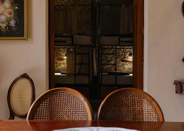 Hotel & Hostal Boutique Casa Garza