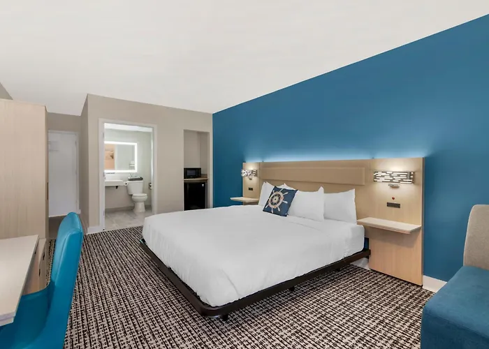 Luxury Hotels in Hyannis