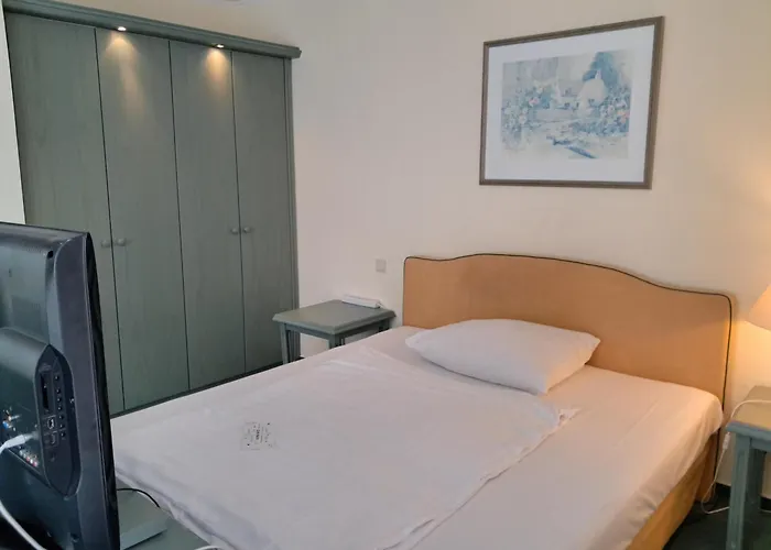 Hotels in Sarstedt