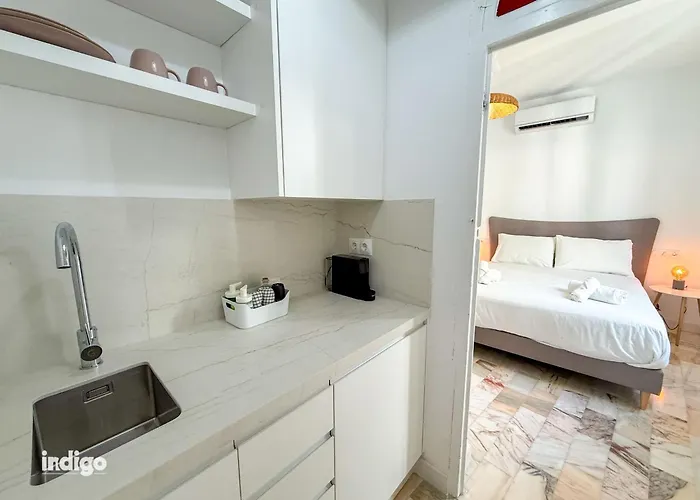 Casa Cristóbal Colón habitaciones con vistas a Semana Santa y Fiestas