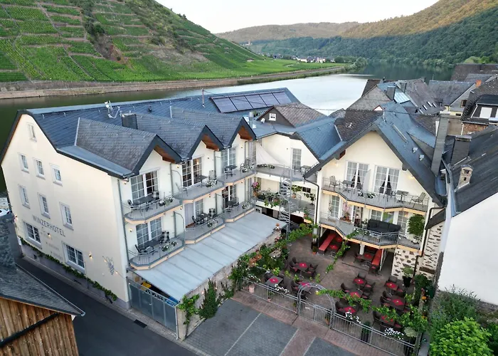Hotels in Briedern