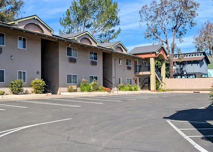 Olive Tree Inn & Suites, A Howard Johnson By Wyndham San Luis Obispo