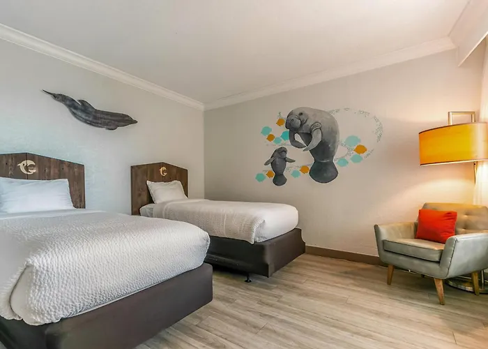 Dolphin Sands Clearwater Beach, An Ascend Collection Hotel