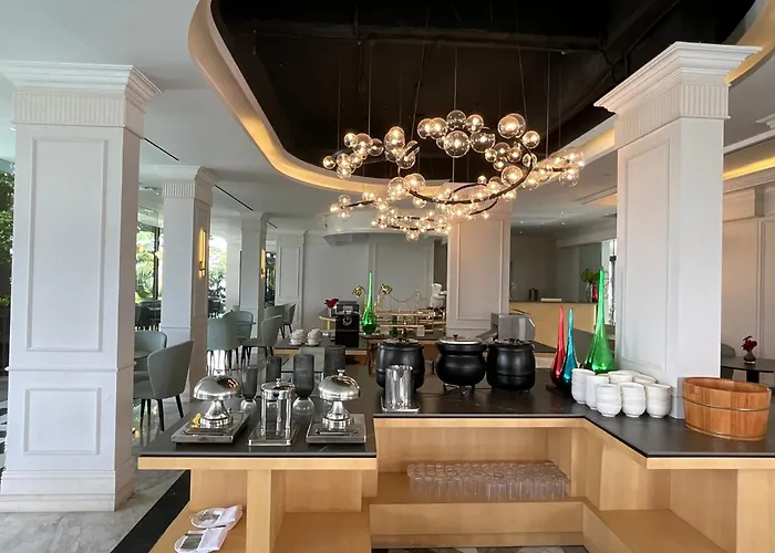Grand Eska Hotel & Suites Batam