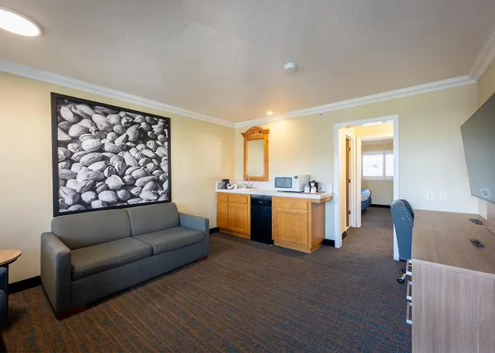 Cayucos Beach Inn