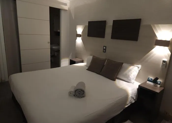 Hotel Logis Les Charmettes à Argelès-sur-Mer