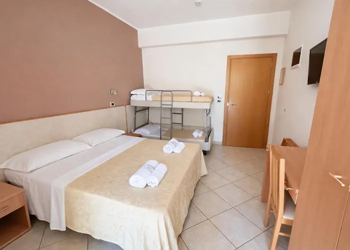 Hotel Favorita Easy Stay B&B Cesenatico