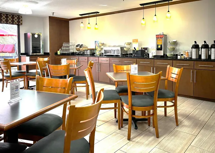 Quality Inn & Suites Dawsonville