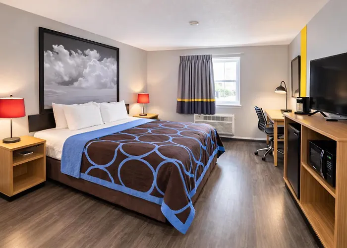 Super 8 By Wyndham Lewiston